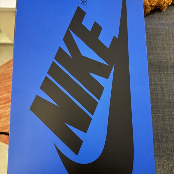 Nike Men's Air Jordan 1 Retro Low OG 'Game Royal', size 9.5 - Picture 5 of 7